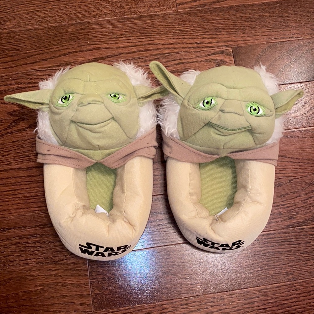 NWOT Star Wars slippers